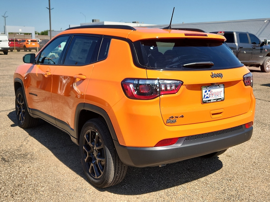 New 2026 Jeep Compass LATITUDE ALTITUDE 4X4 Sport Utility