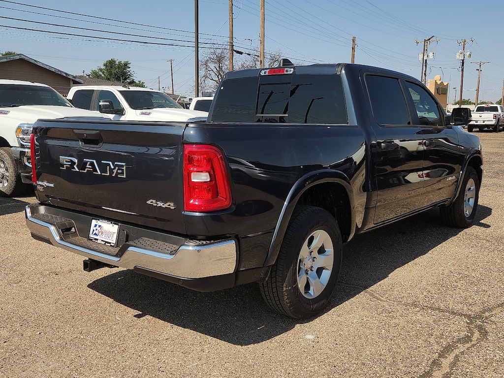 New 2026 Ram 1500 LONE STAR CREW CAB 4X4 5'7 BOX Pickup