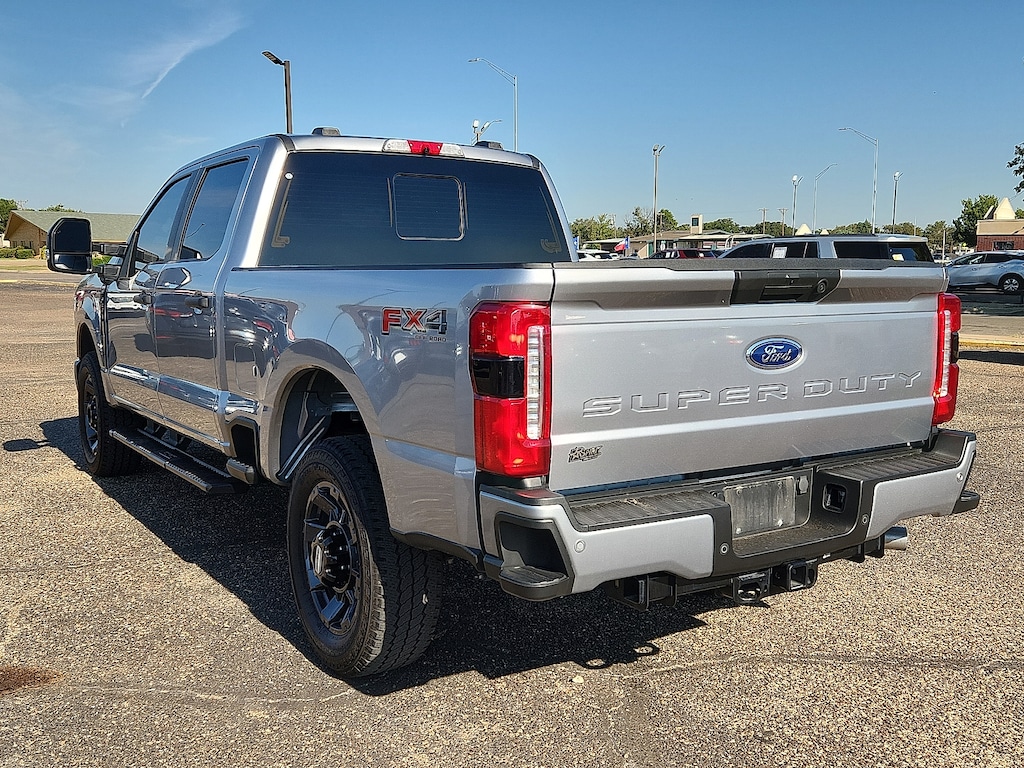 Used 2024 Ford F-250 XL 4x4 Crew Cab 6.75 ft. box 160 in. WB SRW Sedan