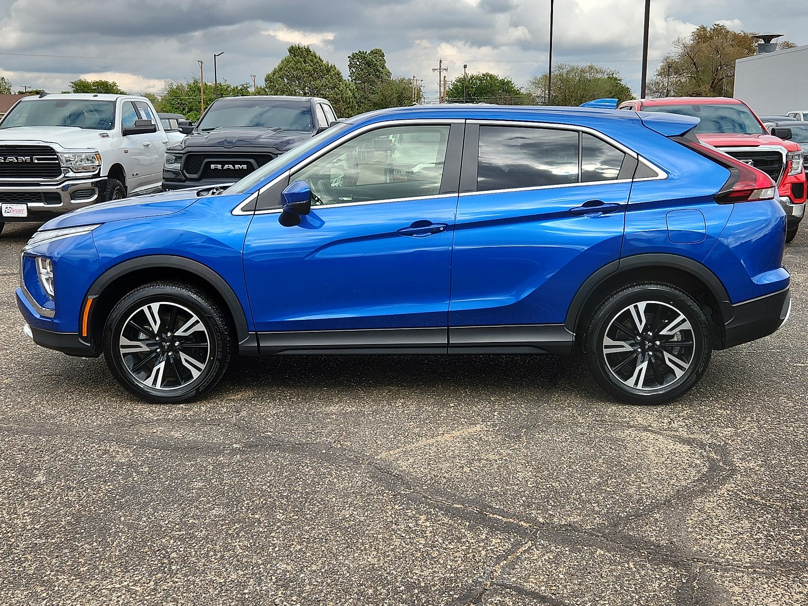 Used 2024 Mitsubishi Eclipse Cross SE with VIN JA4ATWAA7RZ001767 for sale in Lubbock, TX