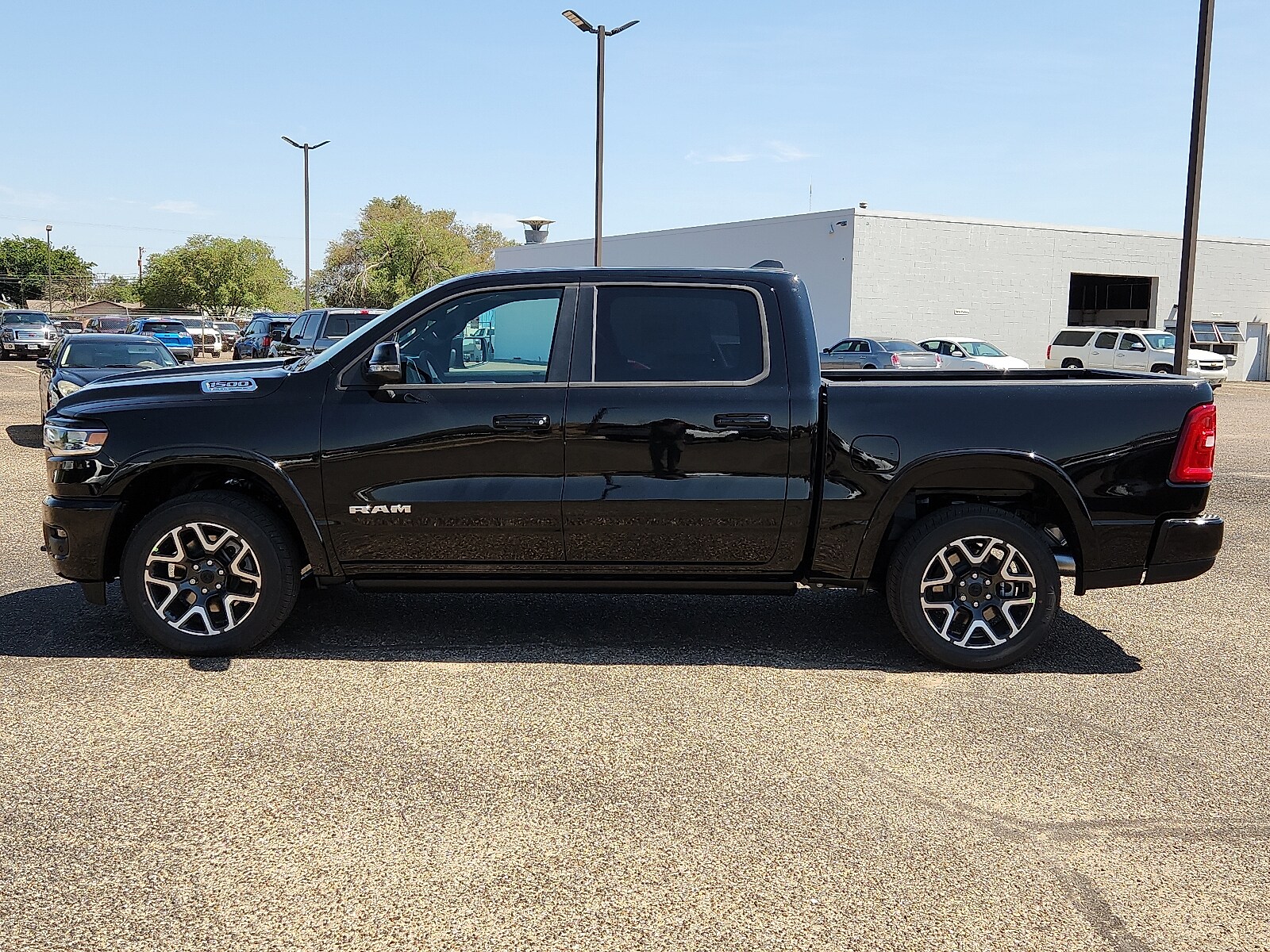 2026 Ram 1500 Laramie photo 2