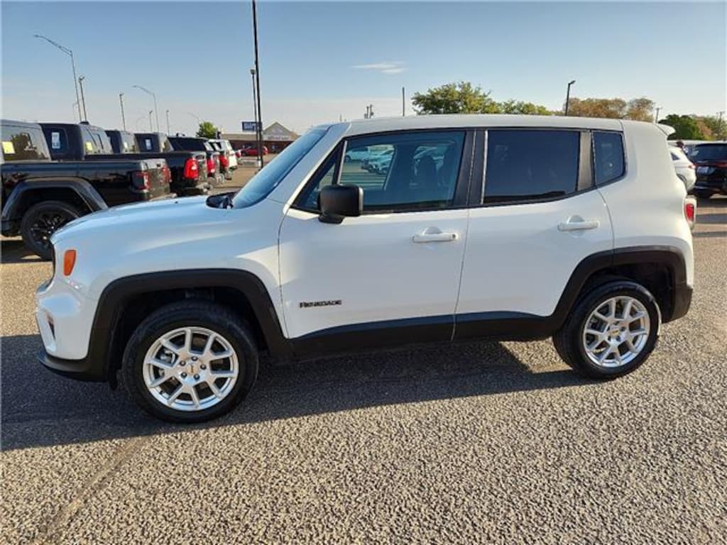Used 2023 Jeep Renegade Latitude 4x4