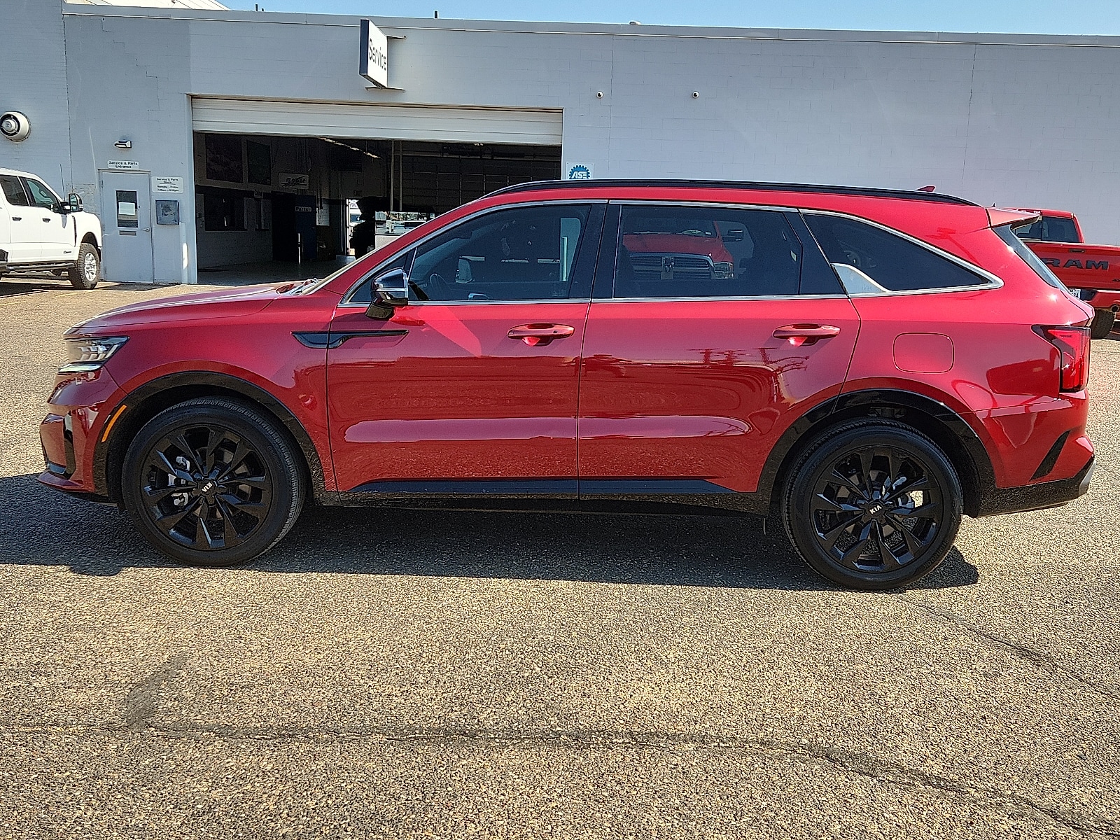 Used 2021 Kia Sorento SX with VIN 5XYRK4LF4MG025301 for sale in Lubbock, TX