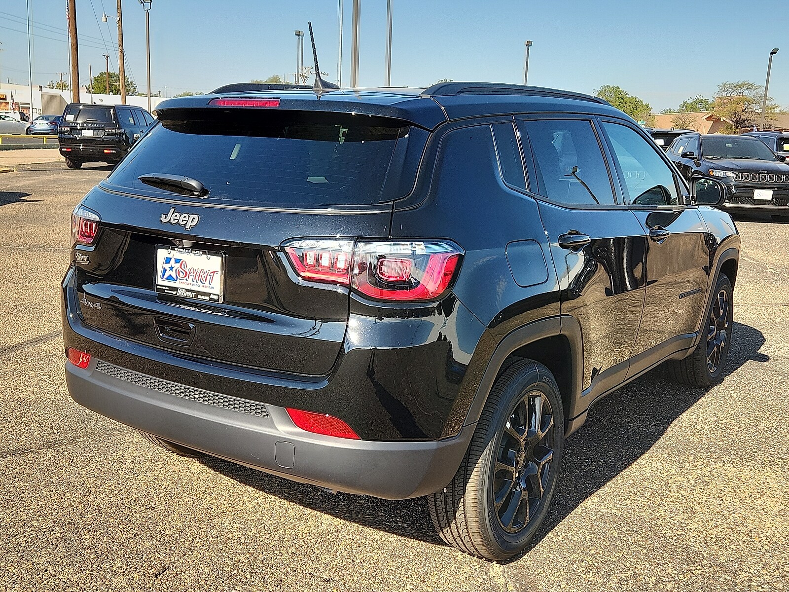 2026 Jeep Compass Latitude photo 4