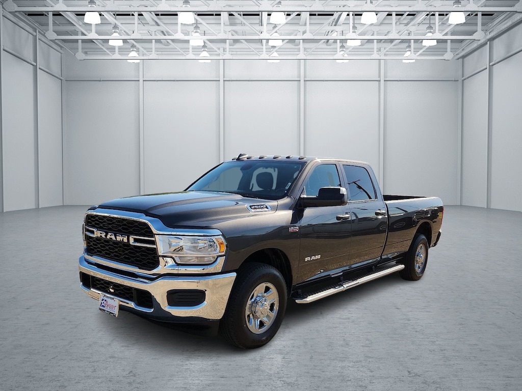 Used 2022 RAM 2500 Tradesman 4x2 Crew Cab 8 ft. box 169 in. WB