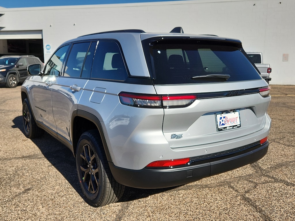 New 2025 Jeep Grand Cherokee ALTITUDE 4X2 Sport Utility