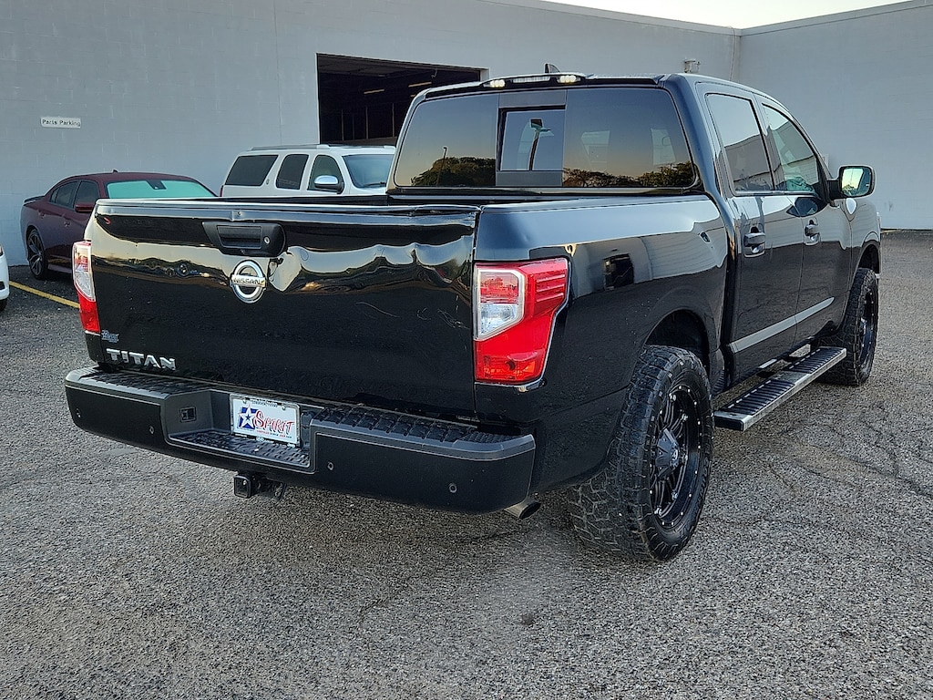 Used 2022 Nissan Titan S (A9) 4x2 Crew Cab 5.5 ft. box 139.8 in. WB