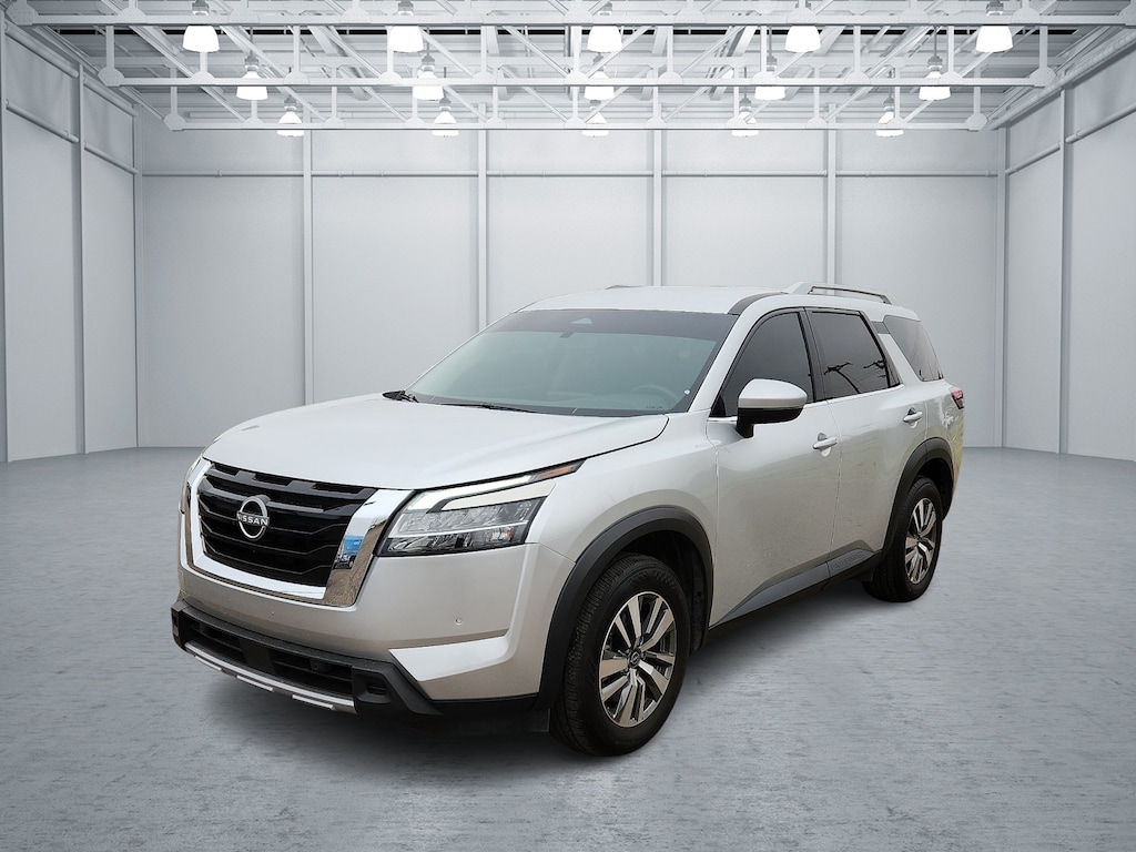 Used 2025 Nissan Pathfinder SL Front-Wheel Drive