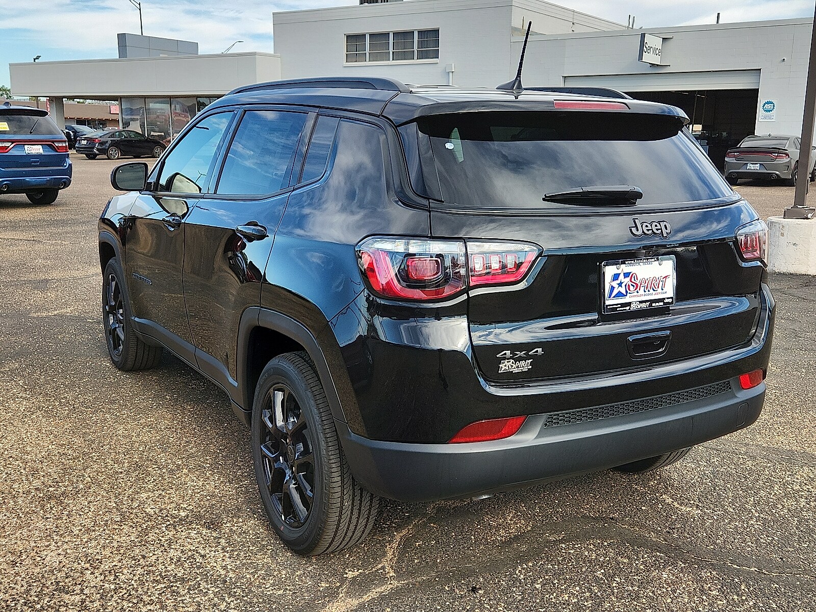 2026 Jeep Compass Latitude photo 2