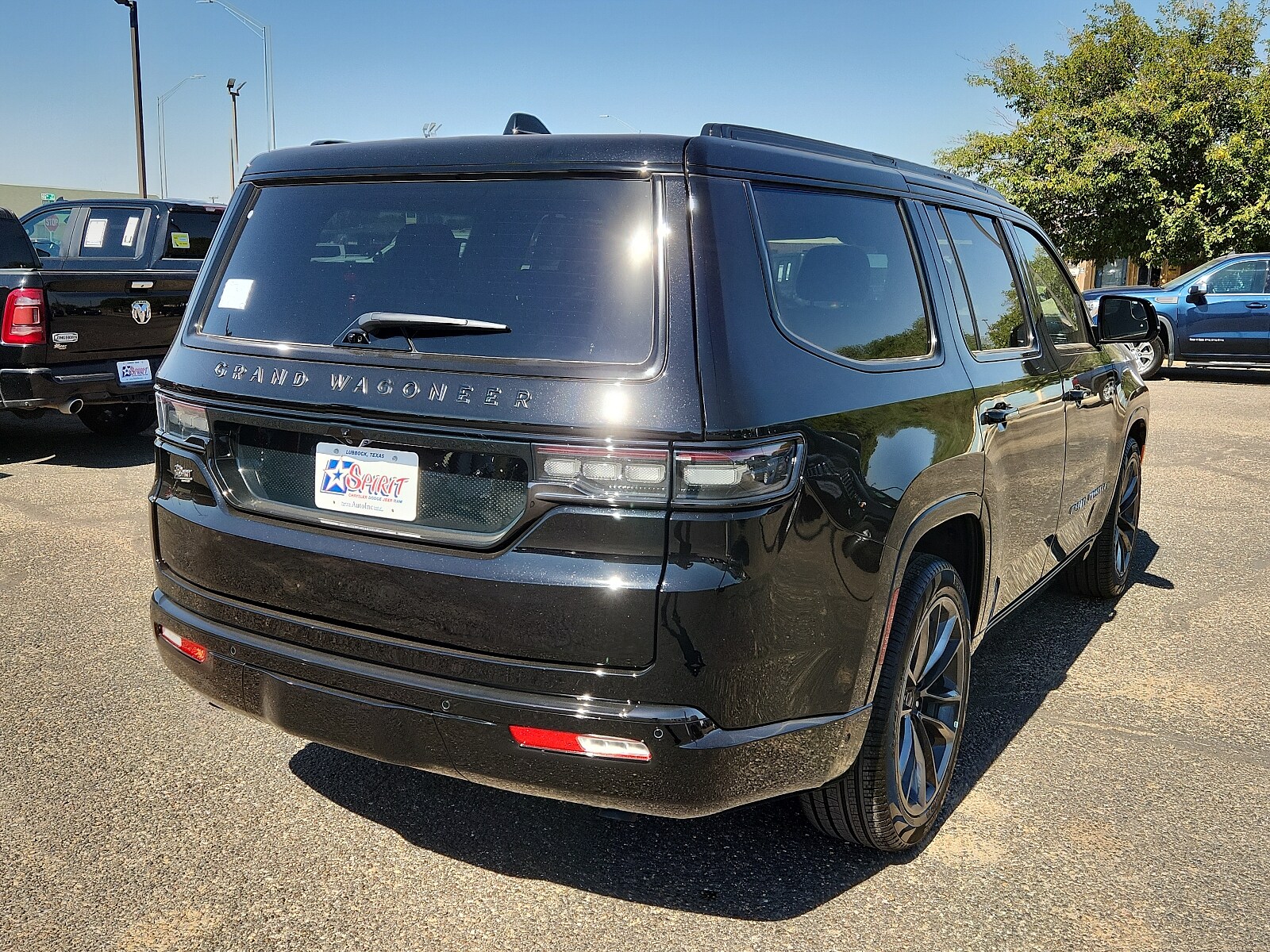 2024 Jeep Grand Wagoneer Obsidian photo 4