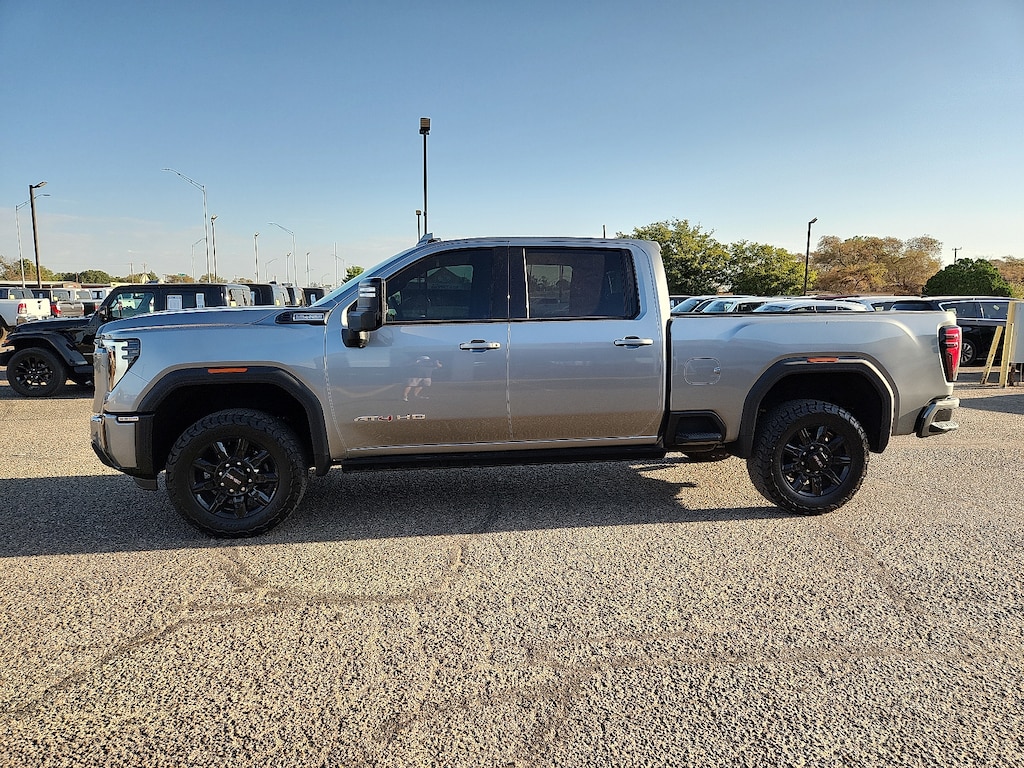 Used 2024 GMC Sierra 2500HD AT4 4x4 Crew Cab 6.75 ft. box 159 in. WB