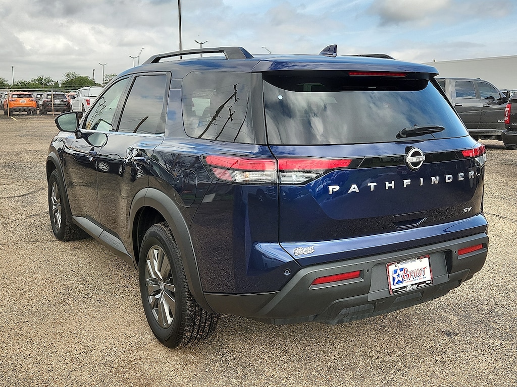 Used 2024 Nissan Pathfinder SV (A9) Front-Wheel Drive