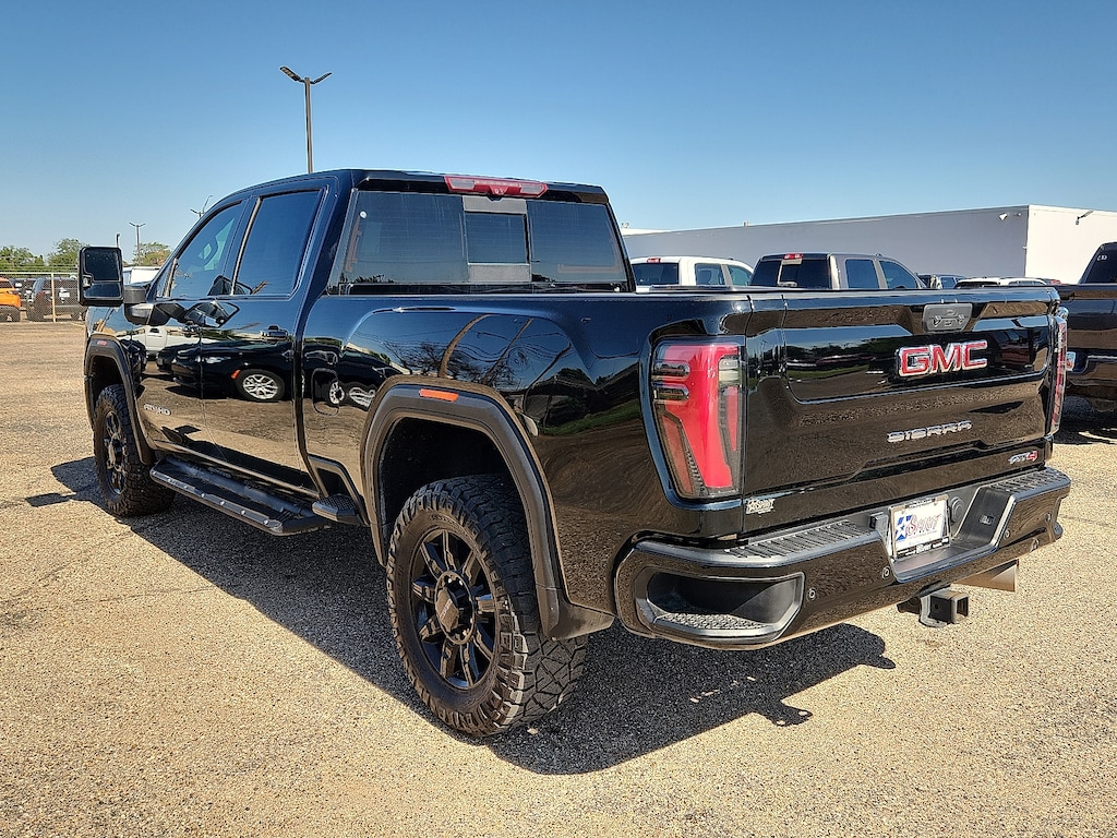 Used 2024 GMC Sierra 2500HD AT4 4x4 Crew Cab 6.75 ft. box 159 in. WB