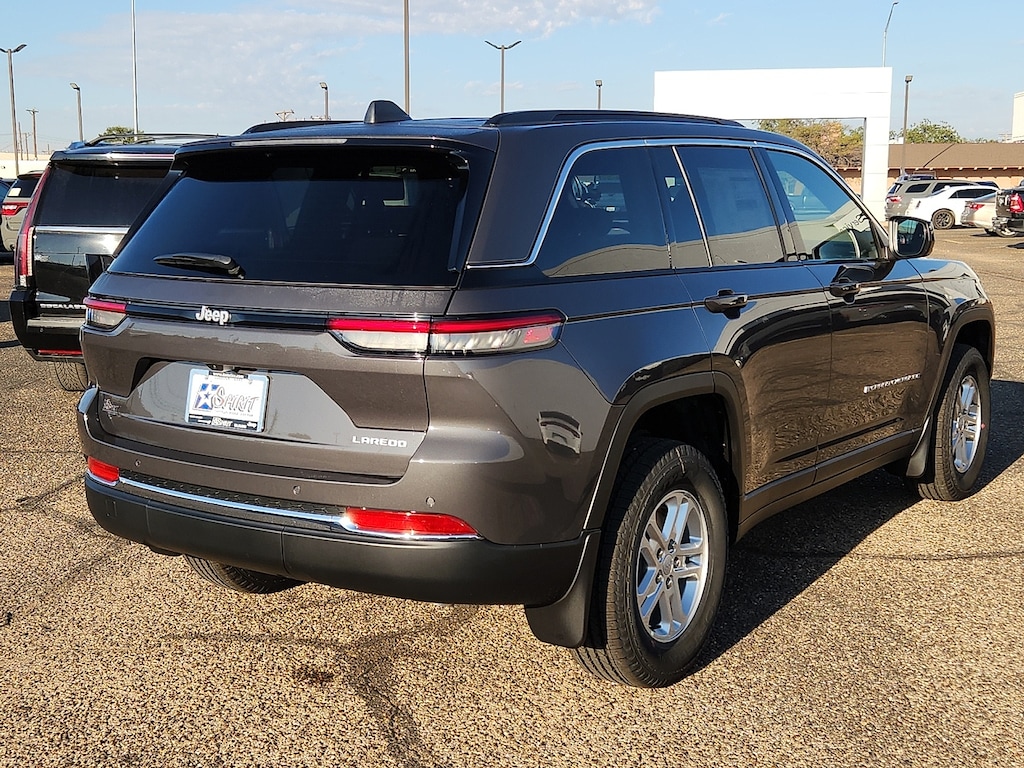 New 2025 Jeep Grand Cherokee LAREDO 4X2 Sport Utility