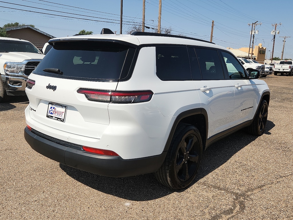 Used 2023 Jeep Grand Cherokee L Altitude 4x4