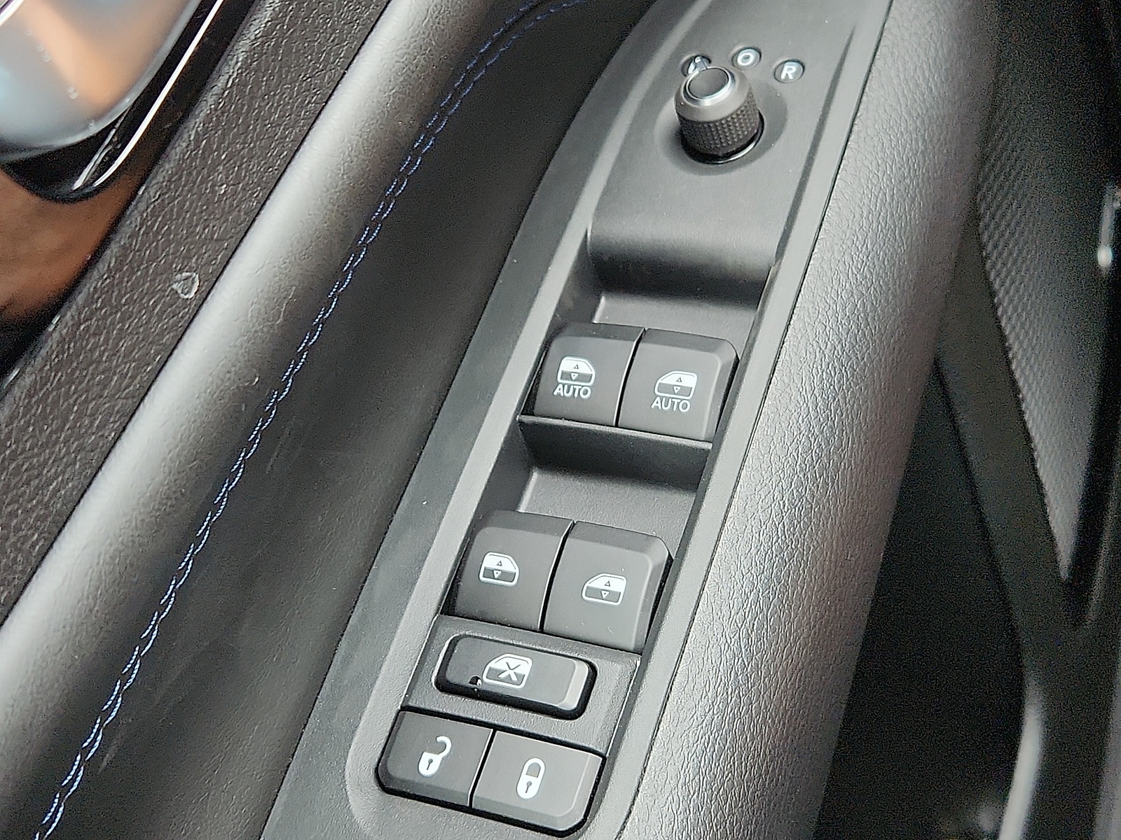2025 Jeep Compass Limited - Photo 17