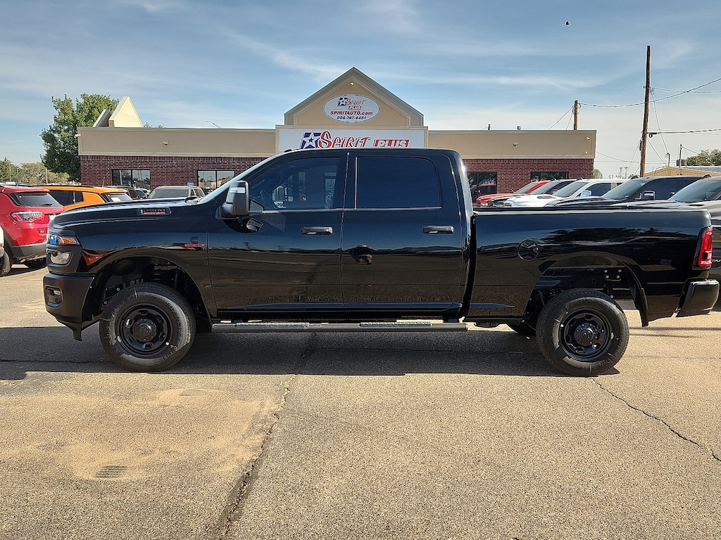 New 2026 Ram 2500 TRADESMAN CREW CAB 4X4 6'4 BOX Pickup