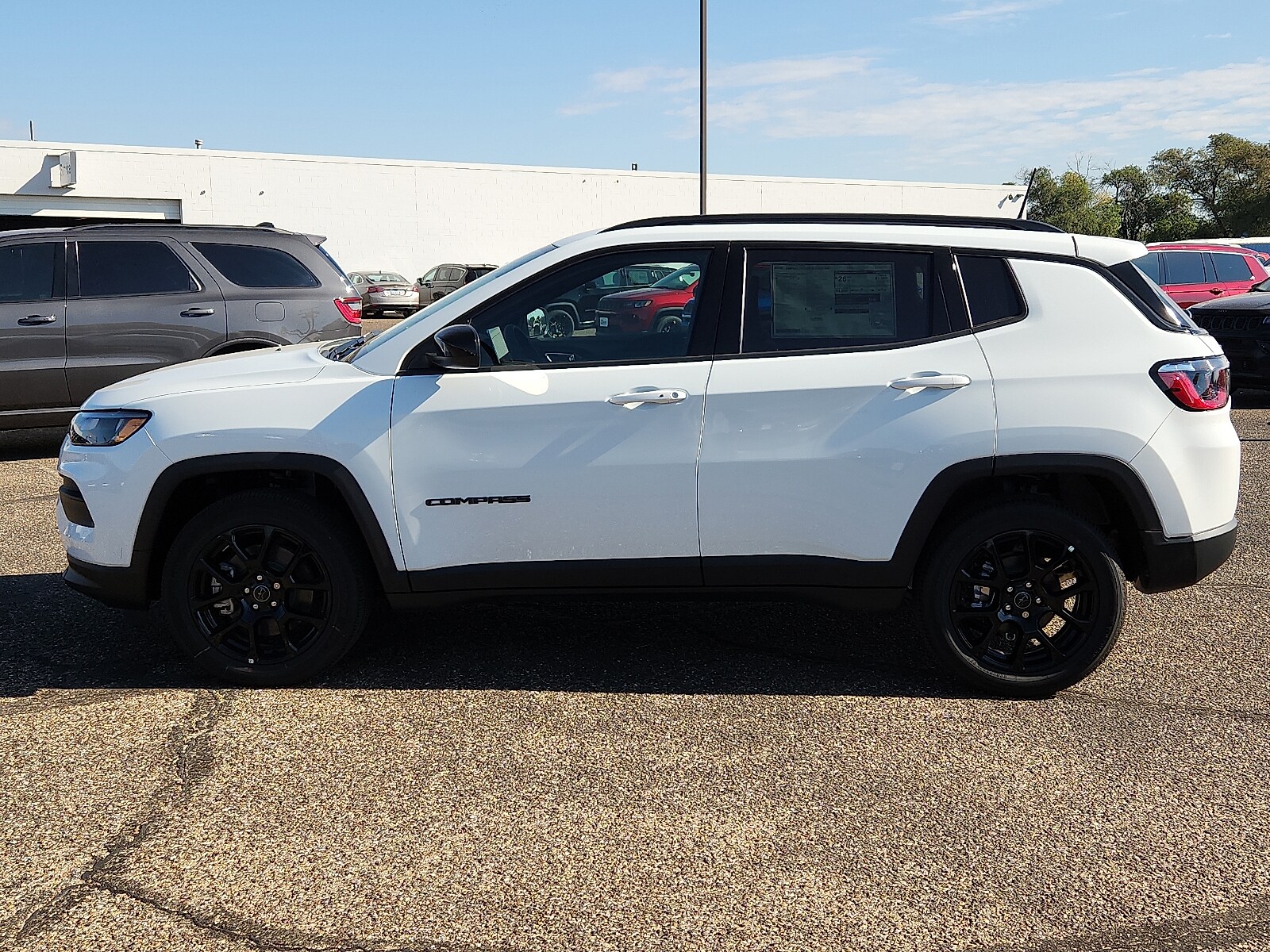 2026 Jeep Compass Latitude photo 2