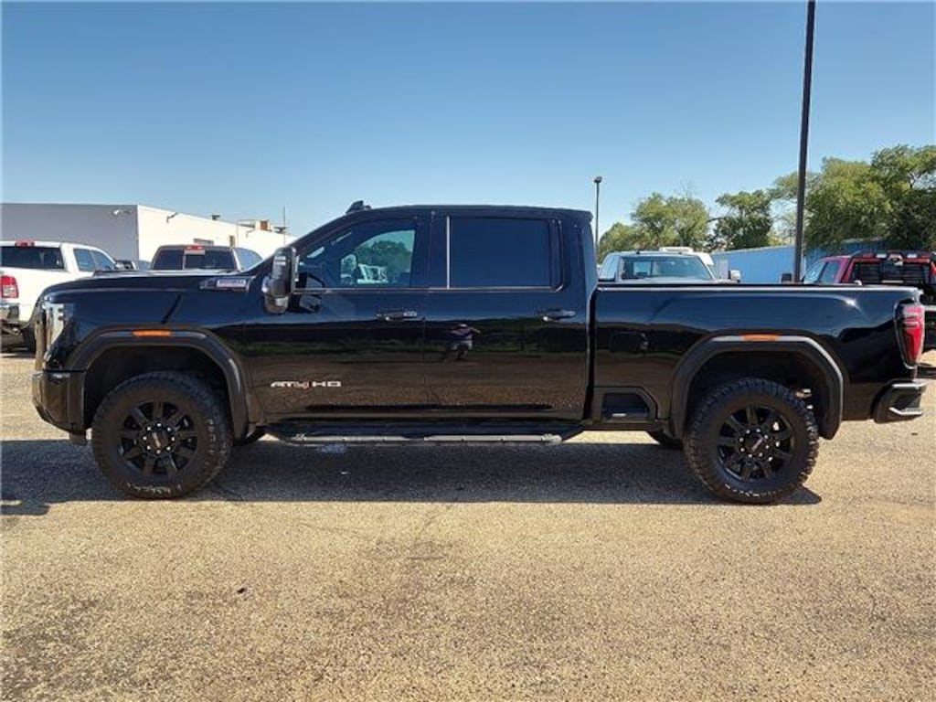 Used 2024 GMC Sierra 2500HD AT4 4x4 Crew Cab 6.75 ft. box 159 in. WB