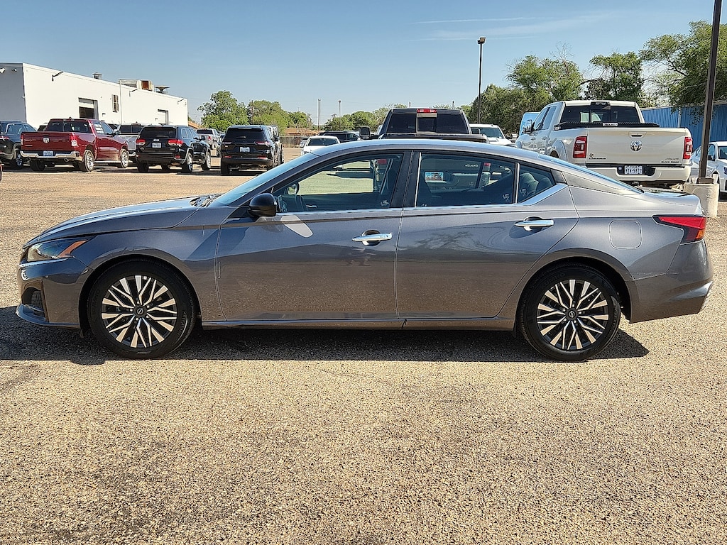 Used 2025 Nissan Altima SV