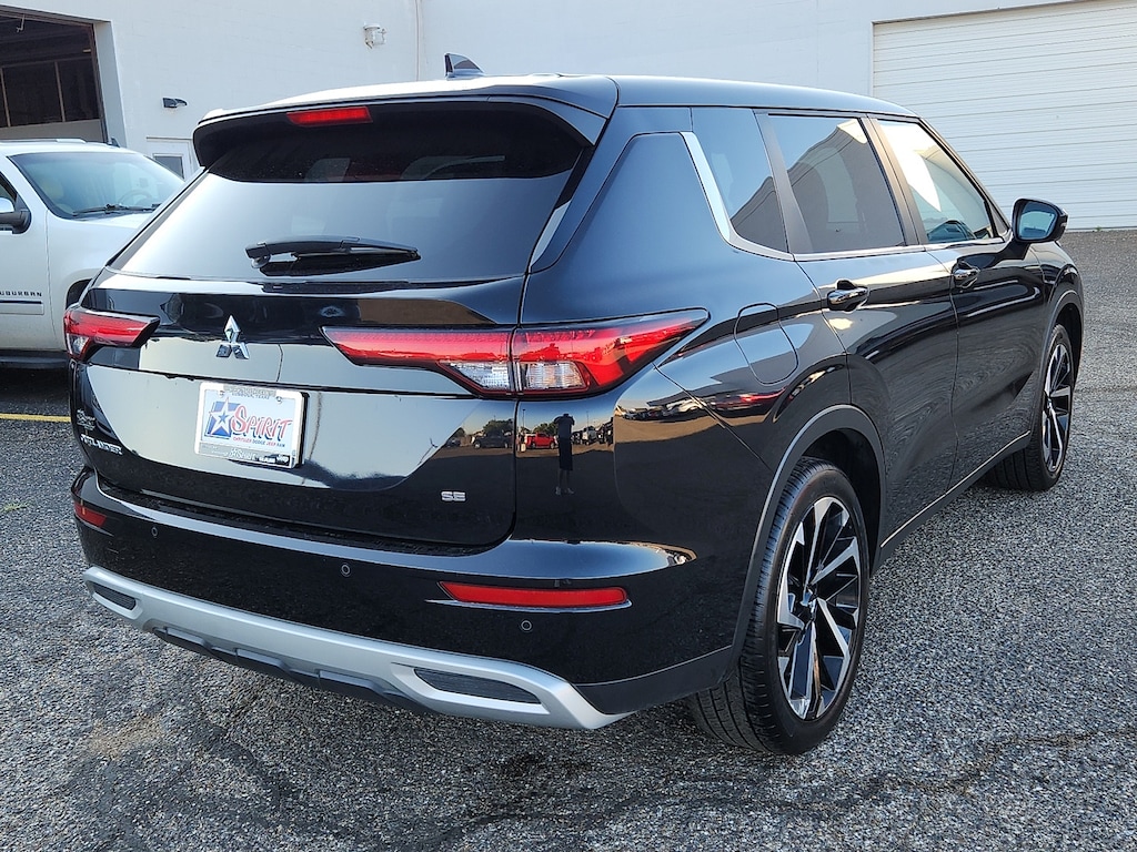 Used 2024 Mitsubishi Outlander