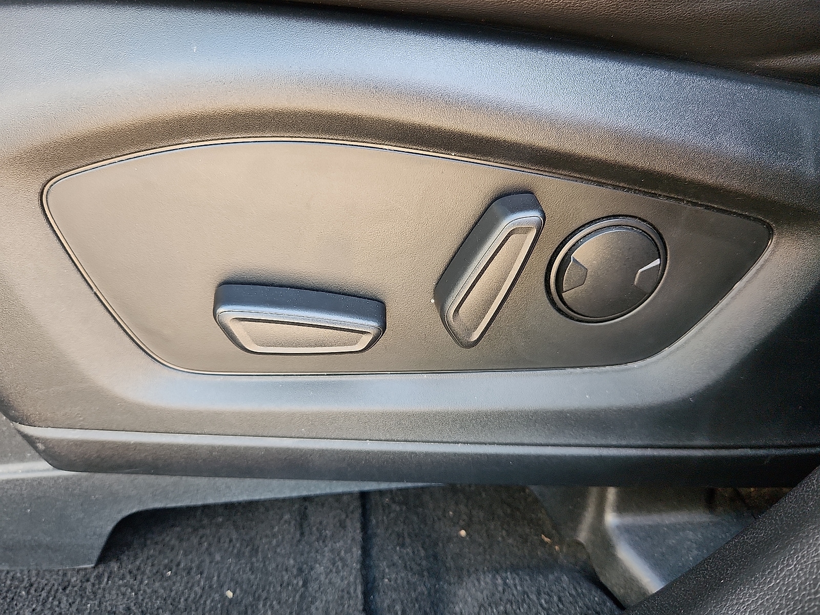 2023 Ford Explorer XLT - Photo 12