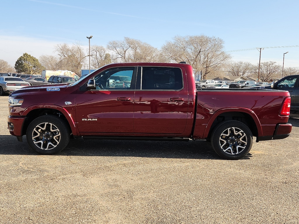 New 2026 Ram 1500 LARAMIE CREW CAB 4X4 5'7 BOX Pickup