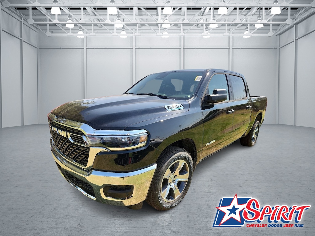 New 2026 Ram 1500 TRADESMAN CREW CAB 4X2 5'7 BOX Pickup