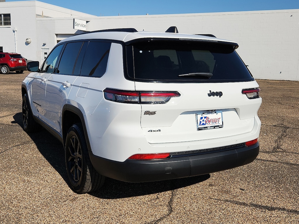 Used 2024 Jeep Grand Cherokee L Altitude 4x4