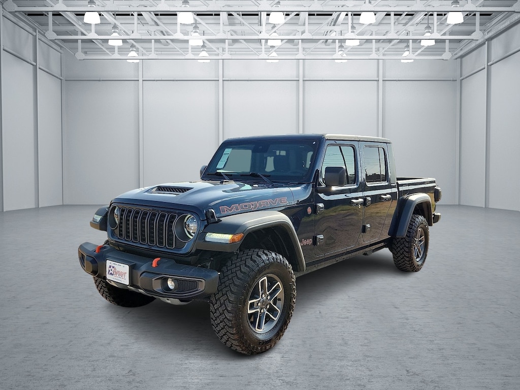 Used 2025 Jeep Gladiator Mojave 4x4 Crew Cab 5 ft. box
