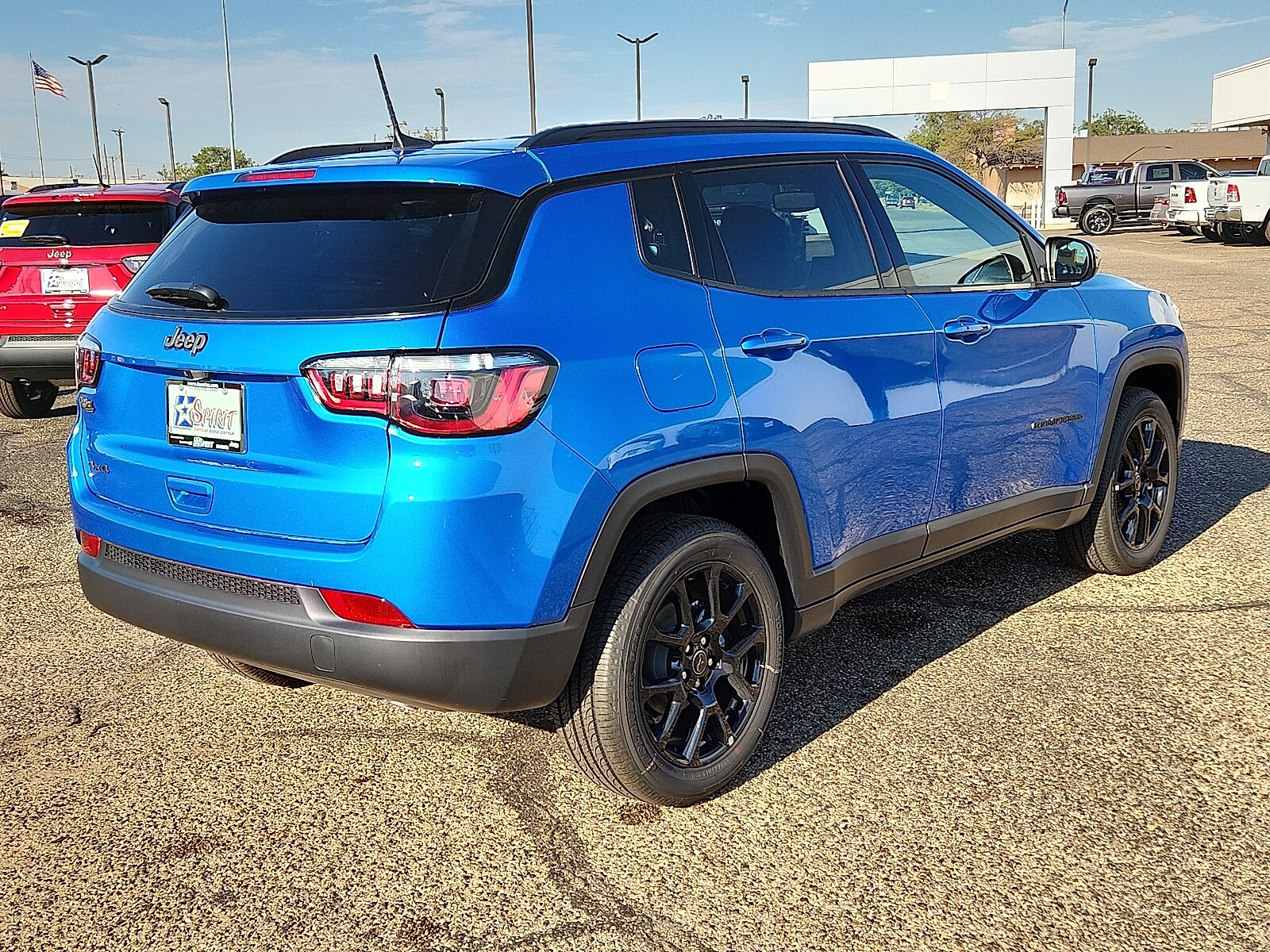 2026 Jeep Compass Latitude photo 4