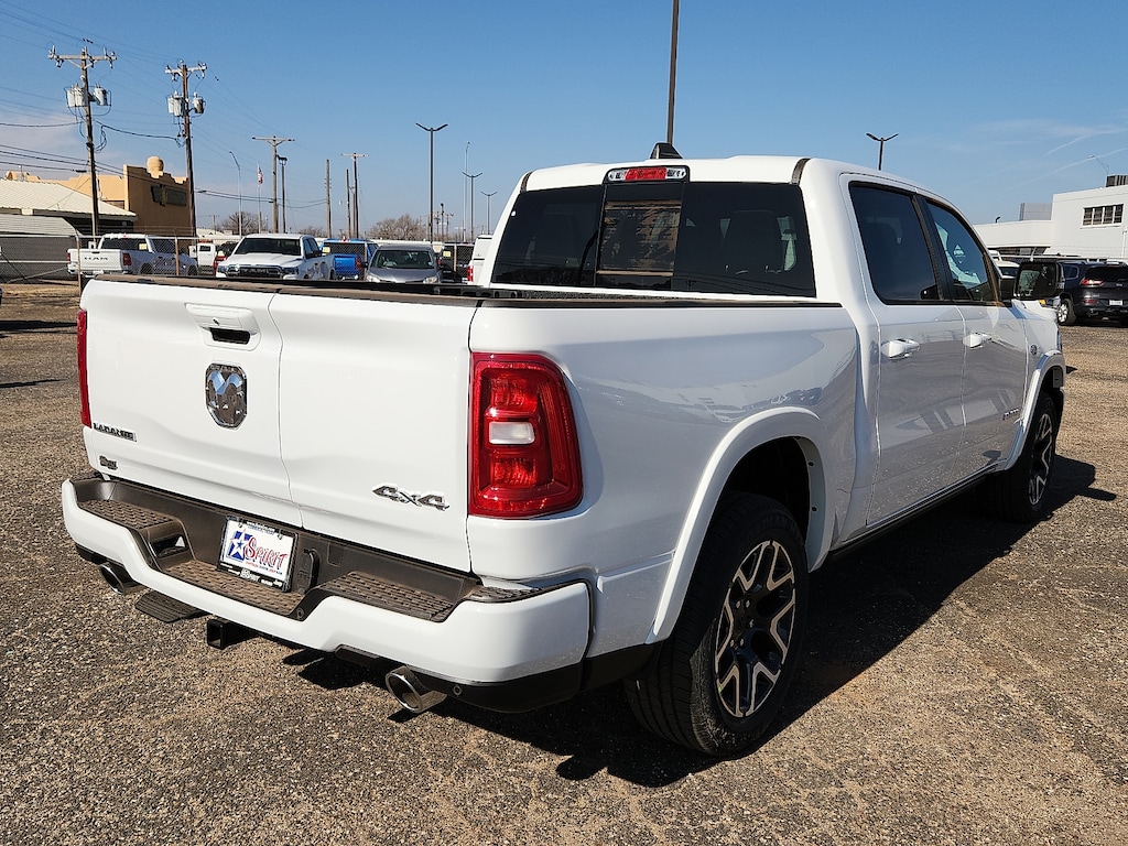 New 2026 Ram 1500 LARAMIE CREW CAB 4X4 5'7 BOX Pickup