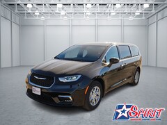 2026 Chrysler Pacifica SELECT Passenger Van