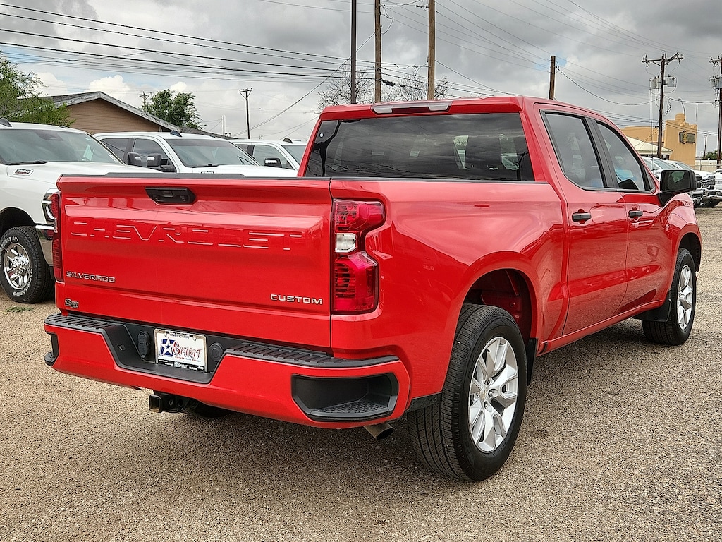 Used 2022 Chevrolet Silverado 1500 Custom 4x2 Crew Cab 5.75 ft. box 147.4 in. WB