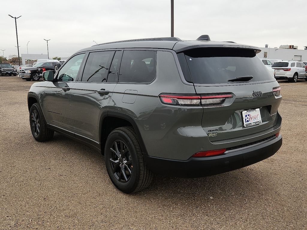New 2027 Jeep Grand Cherokee L 3 Row LAREDO 4X4 Sport Utility