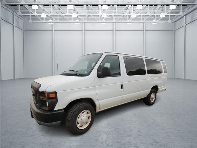 2009 Ford E-Series's photo
