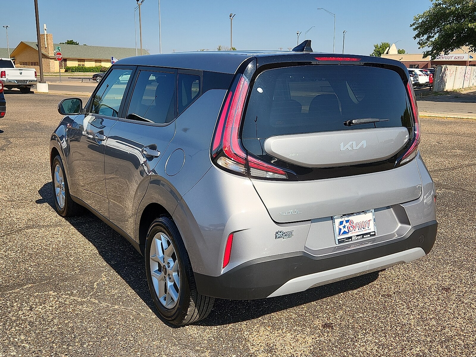 2023 Kia Soul LX photo 3