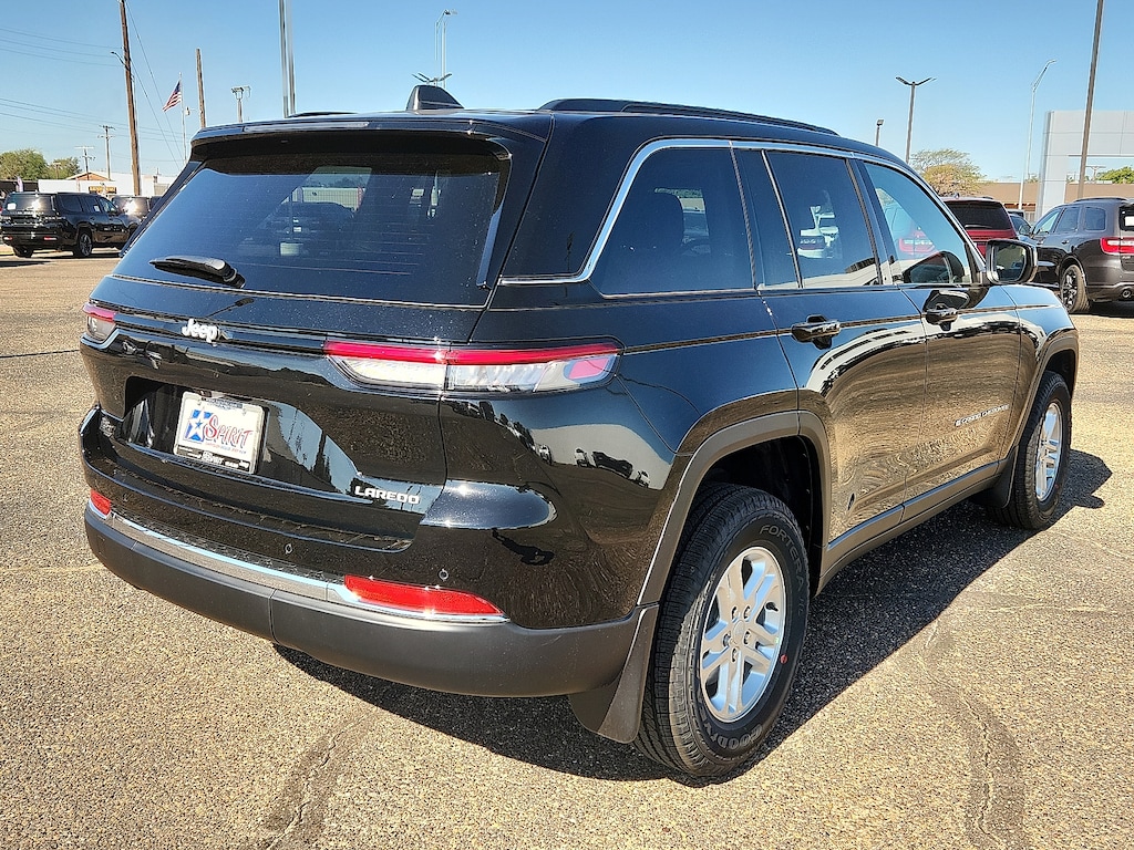 New 2025 Jeep Grand Cherokee LAREDO 4X2 Sport Utility