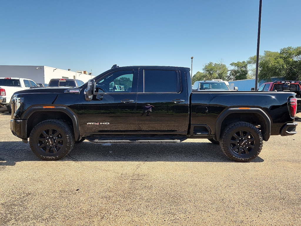 Used 2024 GMC Sierra 2500HD AT4 4x4 Crew Cab 6.75 ft. box 159 in. WB
