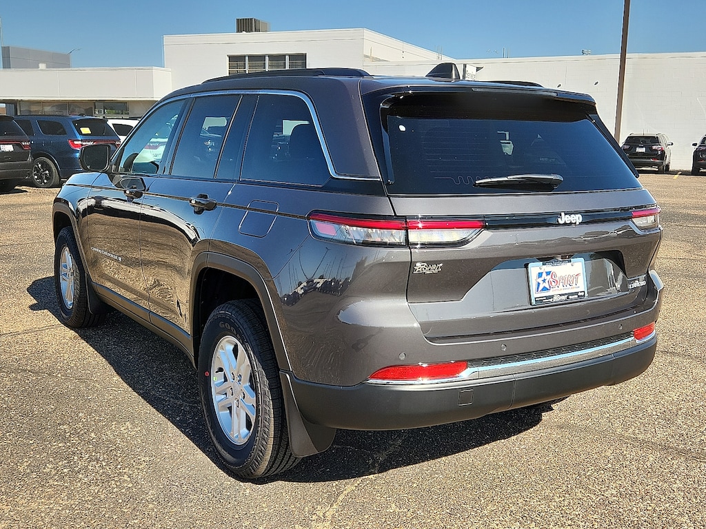 New 2025 Jeep Grand Cherokee LAREDO 4X2 Sport Utility