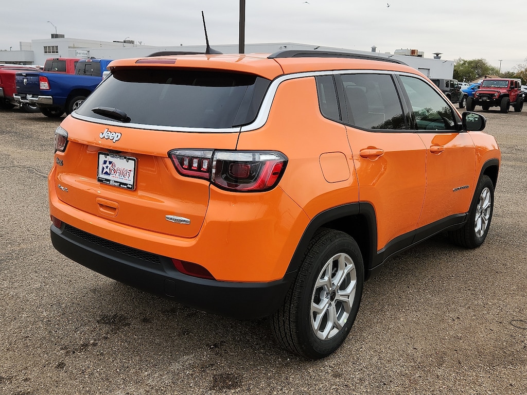 New 2026 Jeep Compass LATITUDE ALTITUDE 4X4 Sport Utility