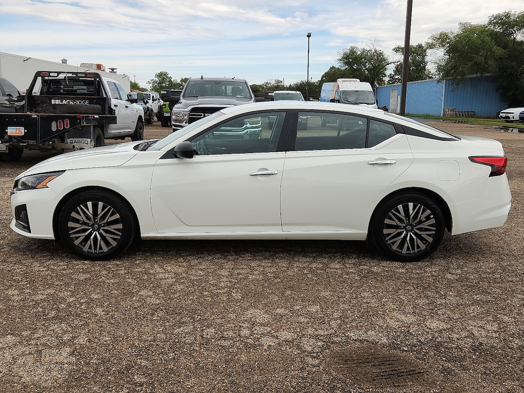 Used 2025 Nissan Altima SV