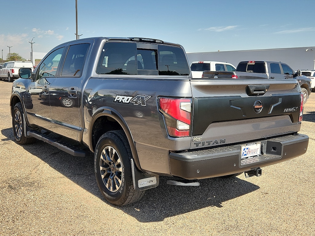 Used 2021 Nissan Titan PRO-4X (A9) 4x4 Crew Cab 5.5 ft. box 139.8 in. WB