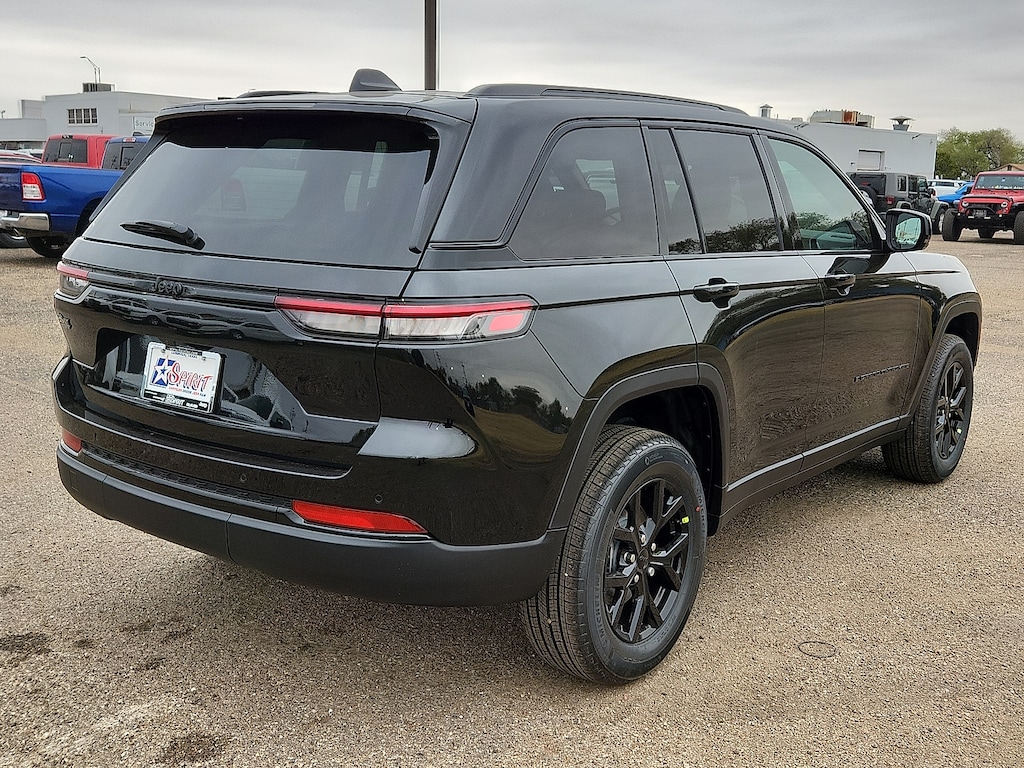 New 2025 Jeep Grand Cherokee ALTITUDE 4X2 Sport Utility
