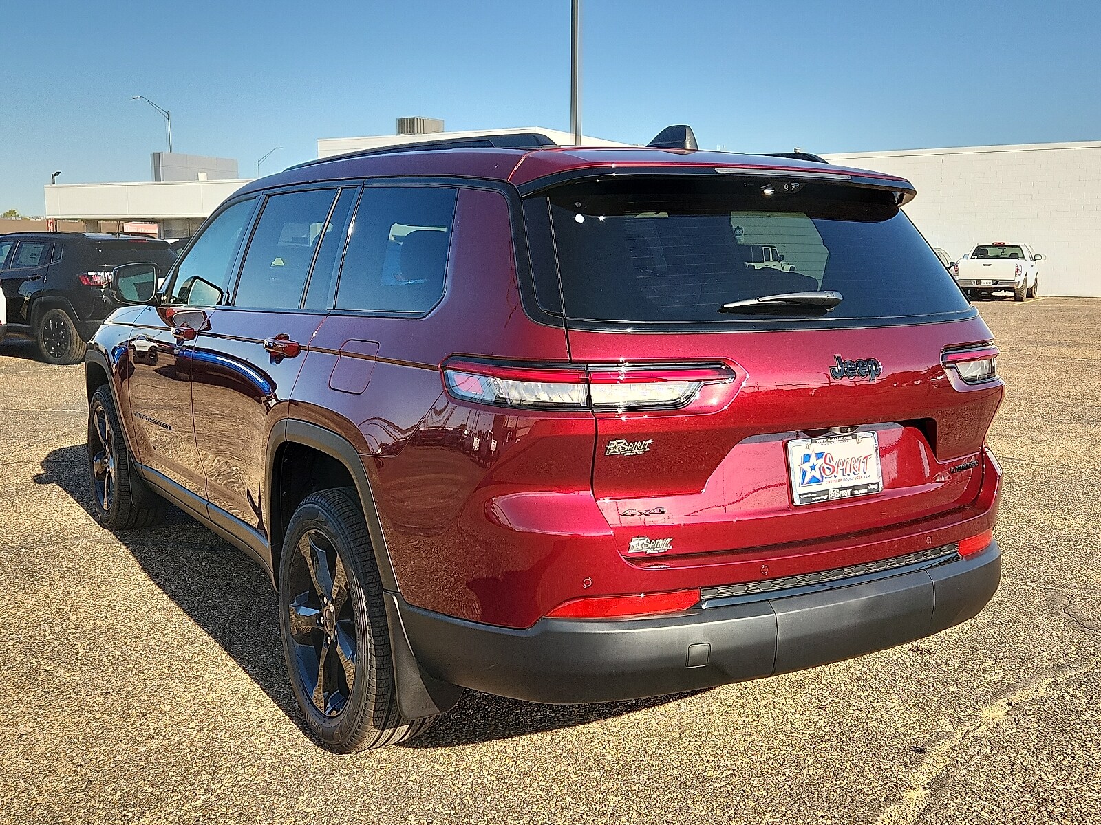 2025 Jeep Grand Cherokee Limited photo 3