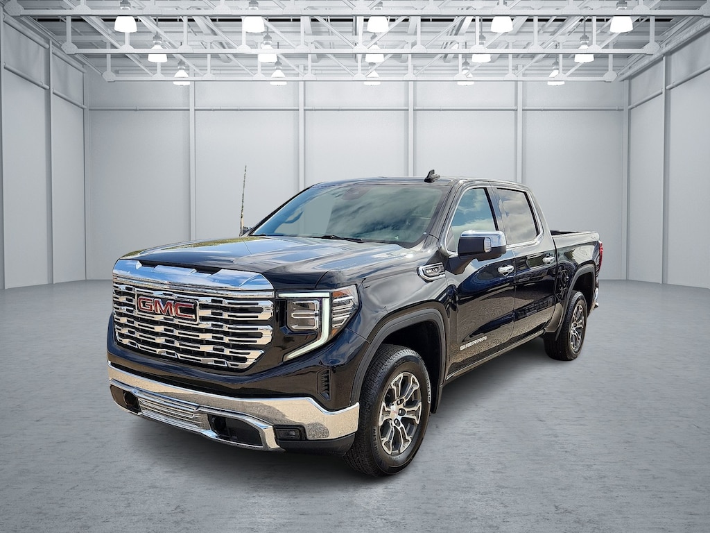 Used 2025 GMC Sierra 1500 SLT 4x4 Crew Cab 5.75 ft. box 147.4 in. WB