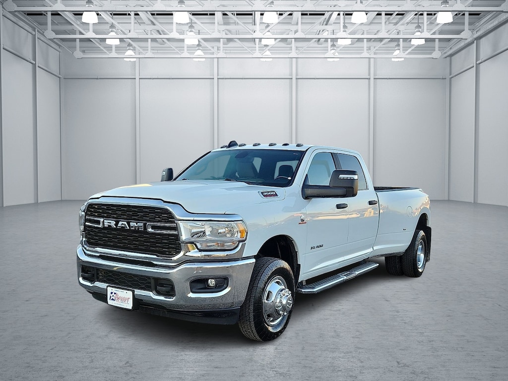 Used 2024 RAM 3500 Big Horn 4x4 Crew Cab 8 ft. box 169.5 in. WB