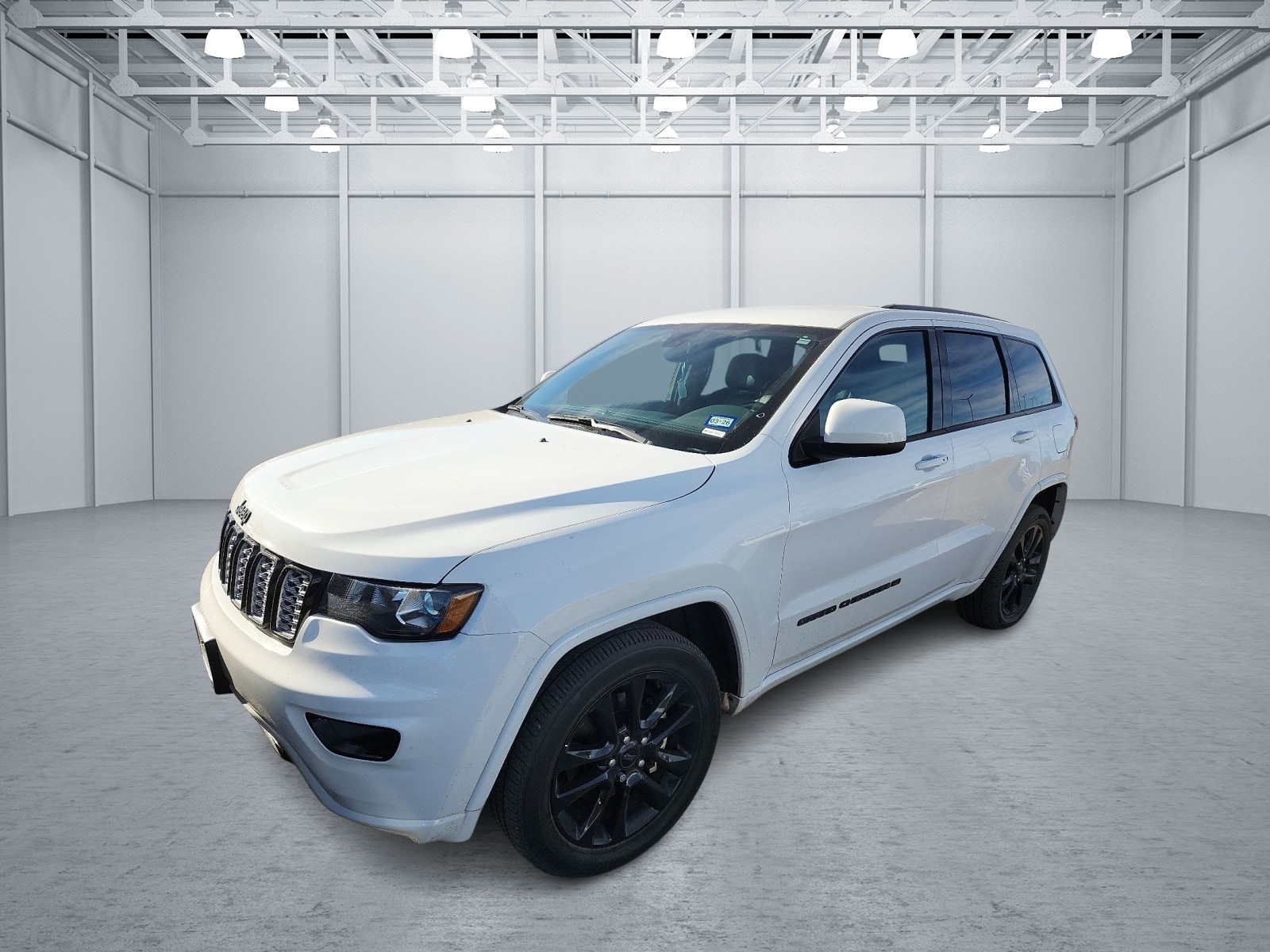 2022 Jeep Grand Cherokee WK Laredo X's photo