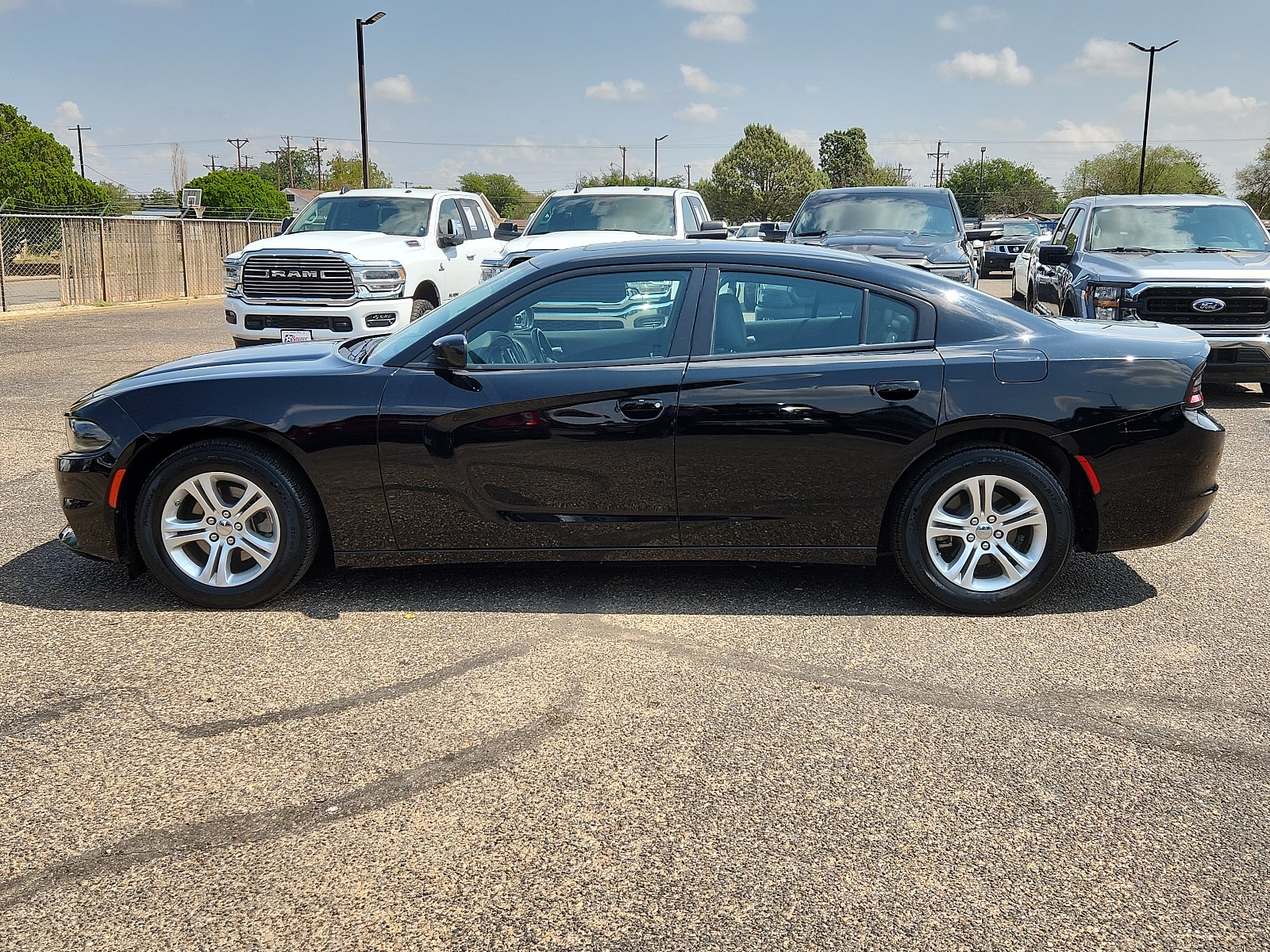 Used 2022 Dodge Charger SXT with VIN 2C3CDXBG1NH201532 for sale in Lubbock, TX