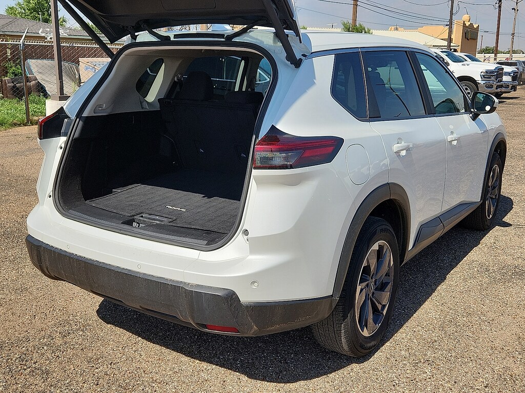 Used 2025 Nissan Rogue SV Front-Wheel Drive